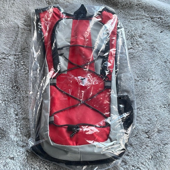 New hiking & biking hydration backpack - Picture 4 of 4
